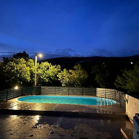 Studio Apartments Mt Šmrika エクステリア 写真