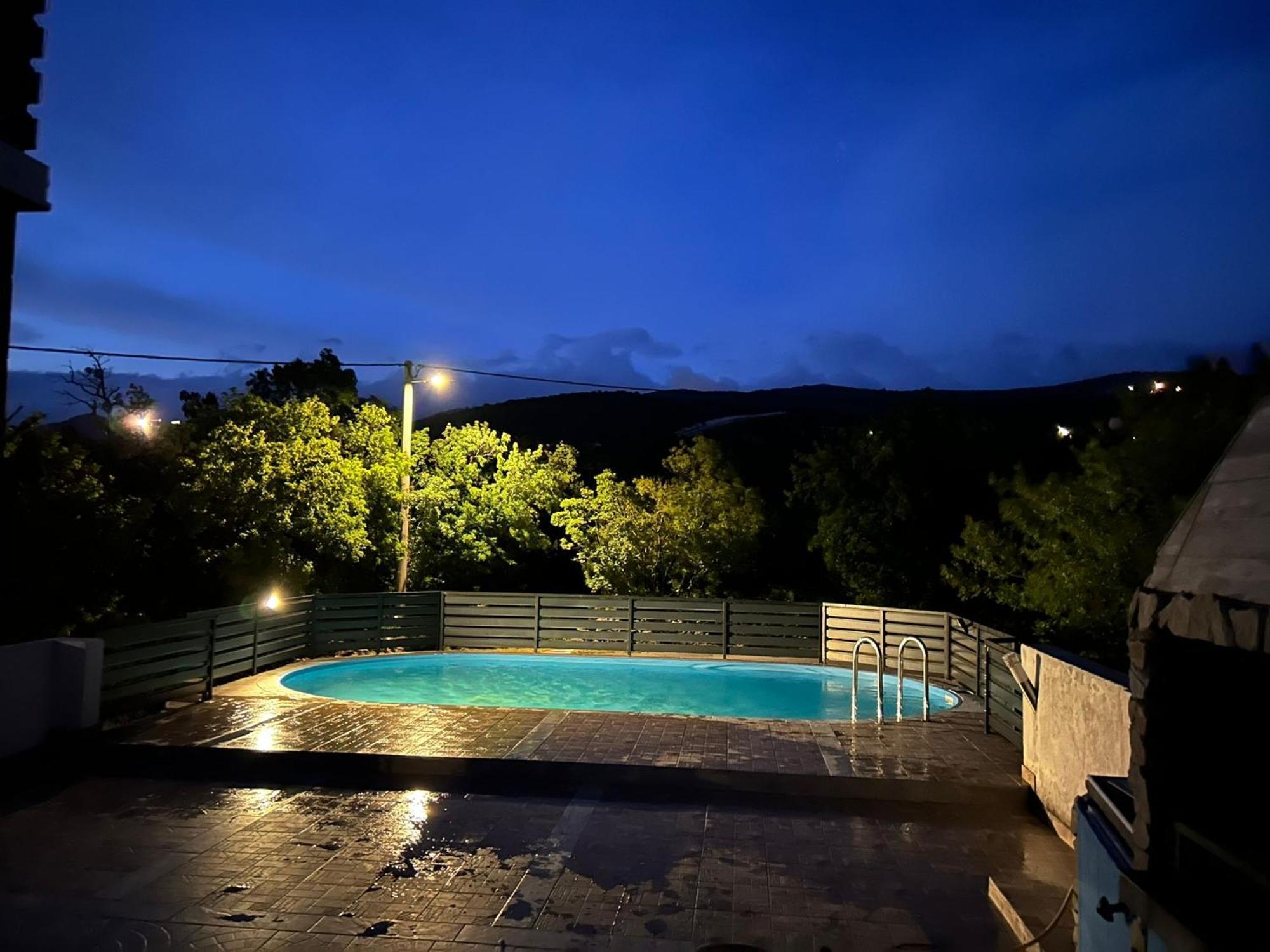 Studio Apartments Mt Šmrika エクステリア 写真