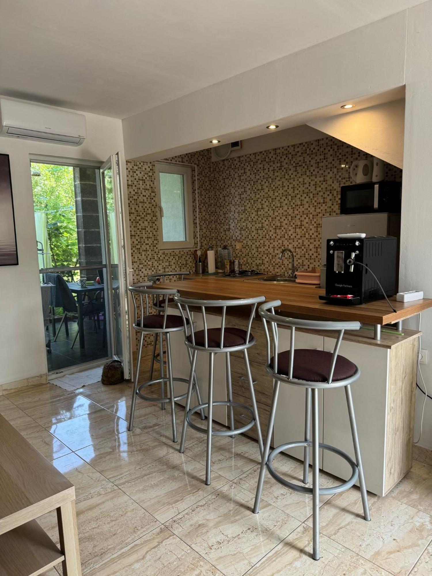 Studio Apartments Mt Šmrika エクステリア 写真