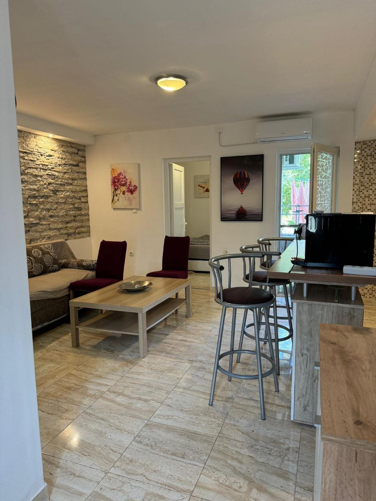 Studio Apartments Mt Šmrika エクステリア 写真